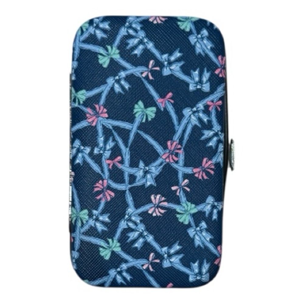 Floral Pattern Manicure Set - Blue and Pink